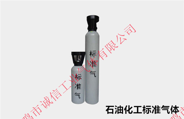 標準氣體的使用過程如何正確操作？